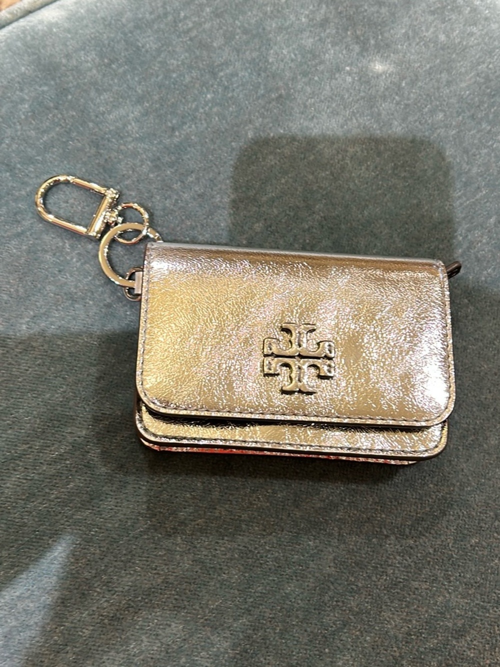Tory Burch silver metalic  Leather Thea flip card chain Case -ID holder new